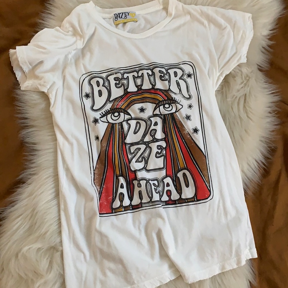 Dazey LA Graphic Tee